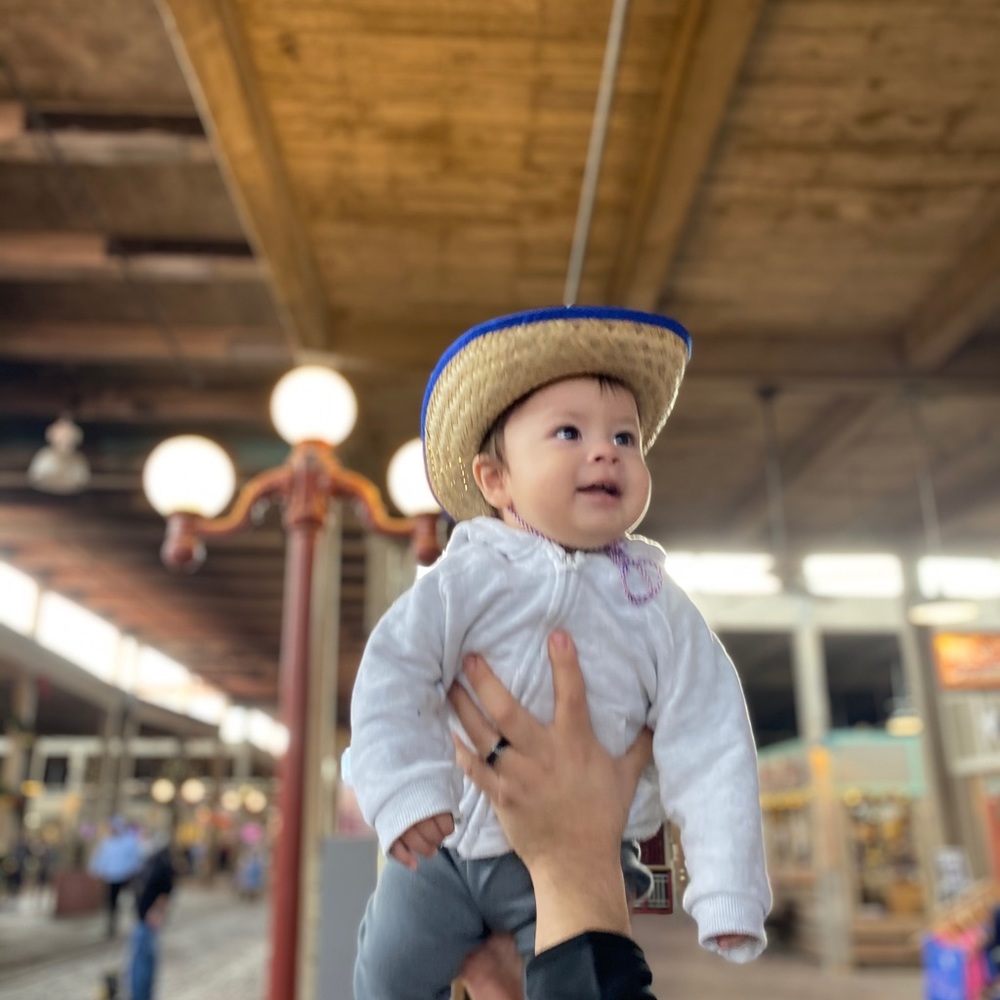 Meet your Posher, Carolina